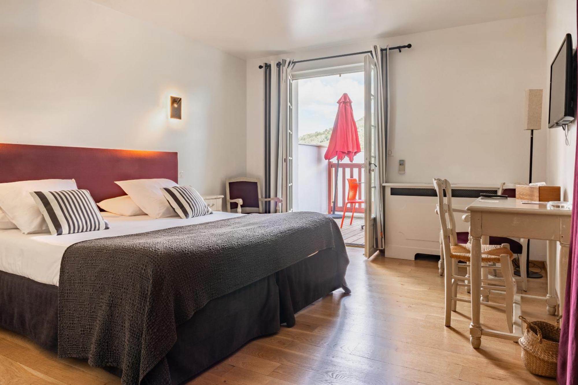 Hotel Restaurant & Spa La Maison Oppoca Aïnhoa Pokój zdjęcie