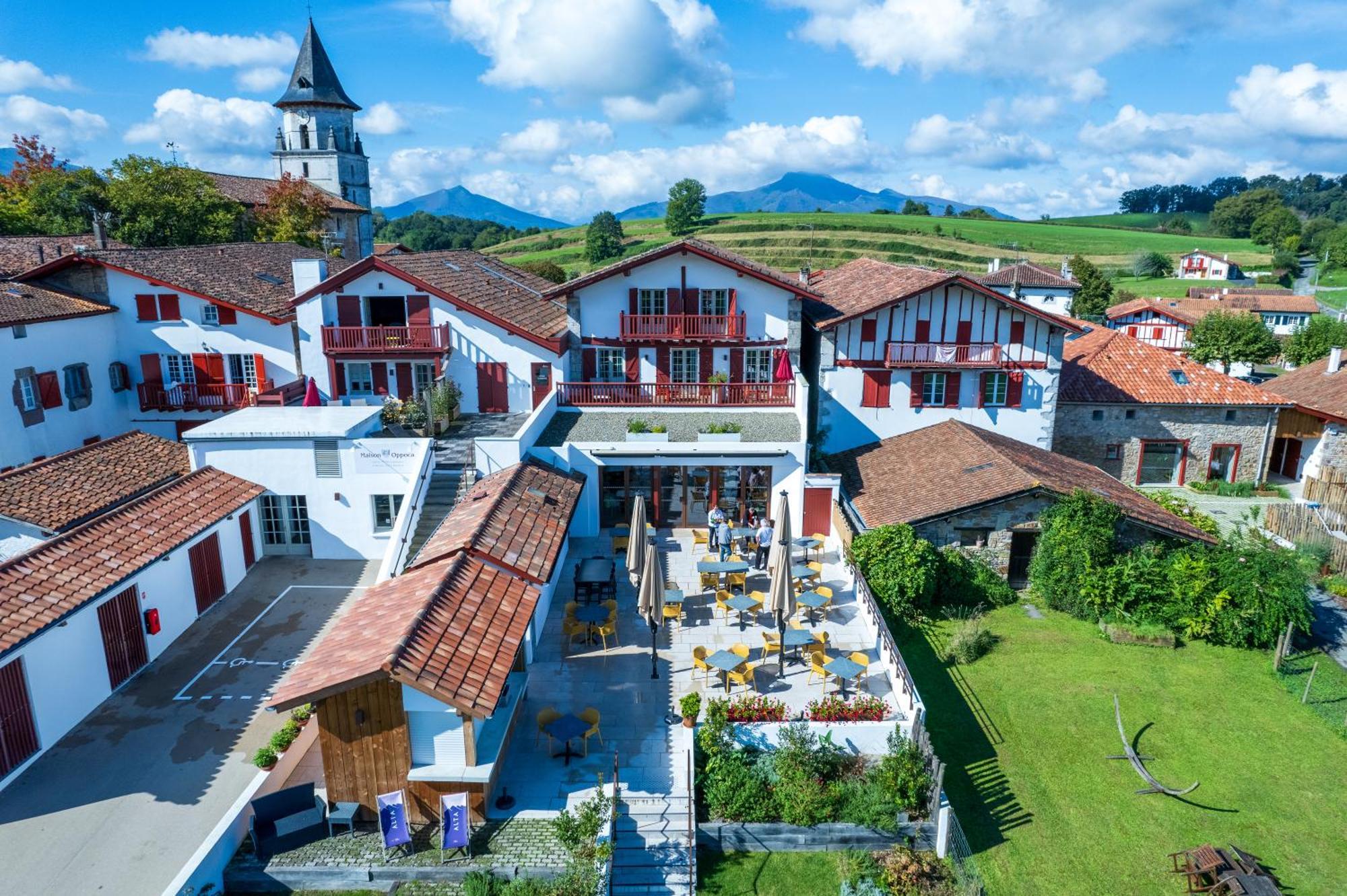 Hotel Restaurant & Spa La Maison Oppoca Aïnhoa Zewnętrze zdjęcie